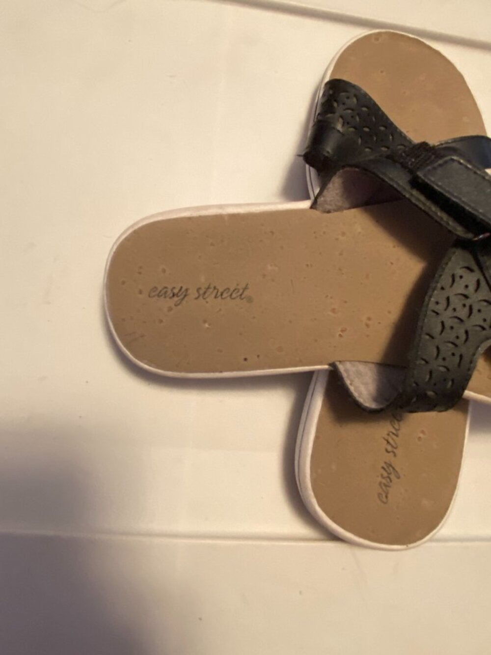 Easy Street Ladies Sandals - Picture 3 of 5